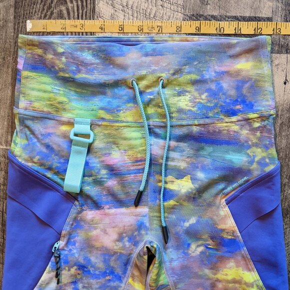 Lululemon Cargo Super-High-Rise Hiking Shorts Tie Dye Rock Climbing - Picture 6 of 6